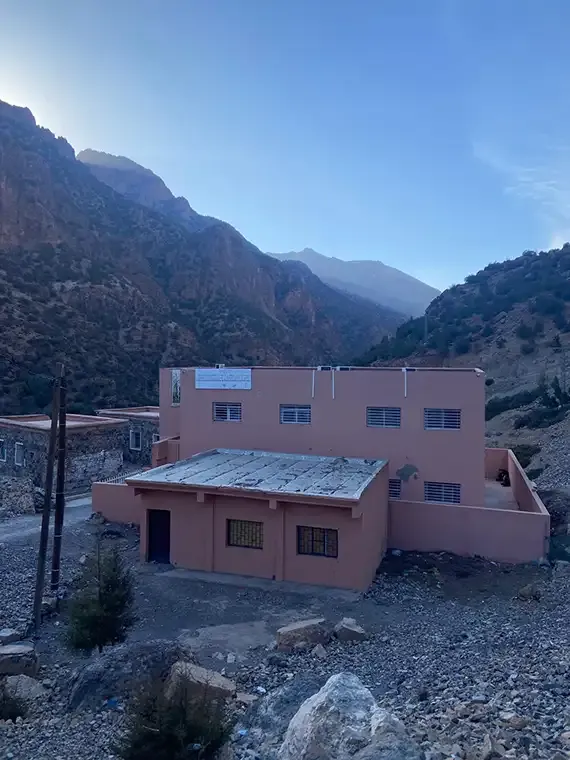 Les jeunes filles formées par l'INSAF travaillent dans la coopérative du village d’Ait Ayoub.