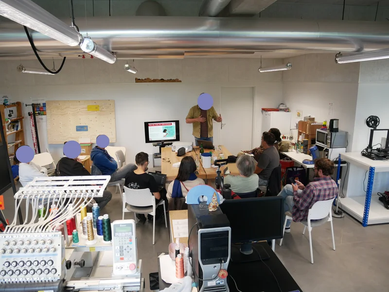 Temps d'animation avec les participants du Hackerspace.